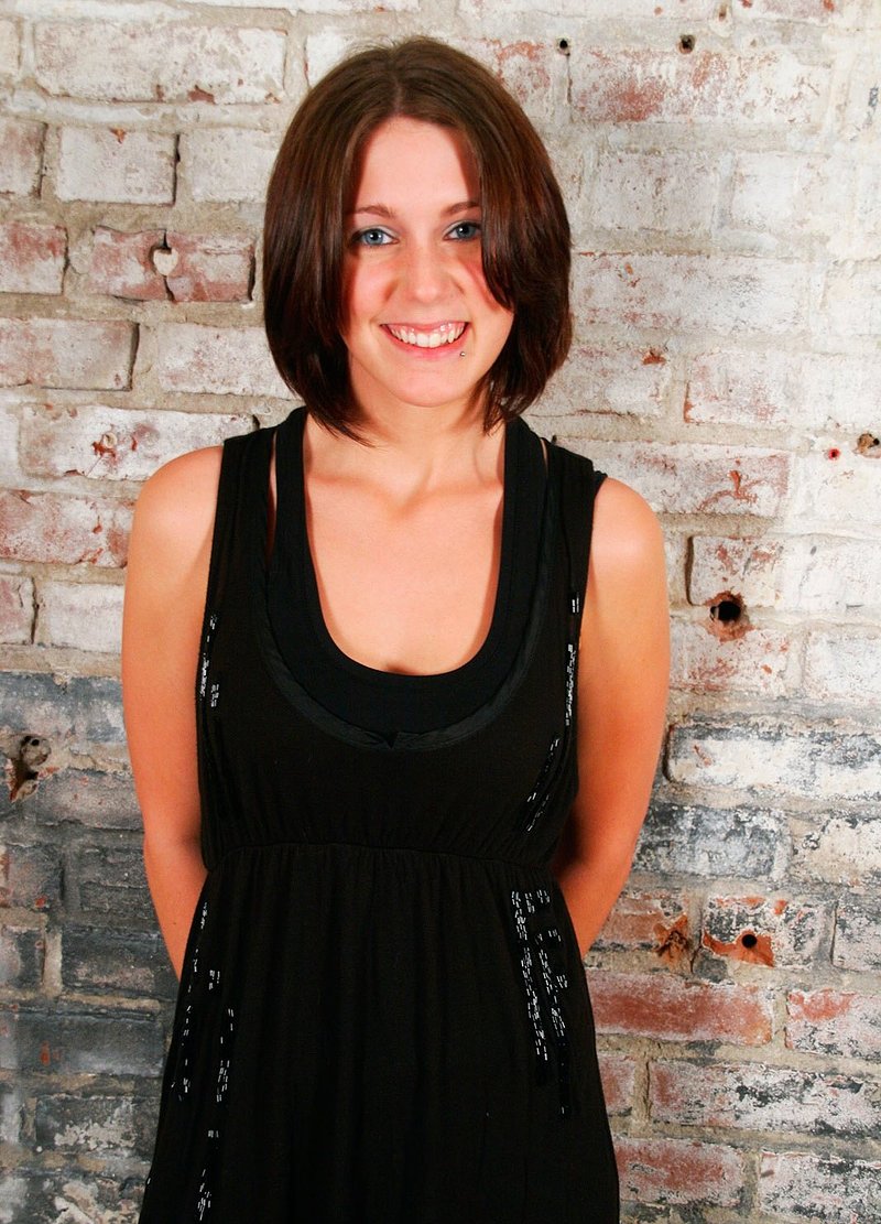 Белла, 21